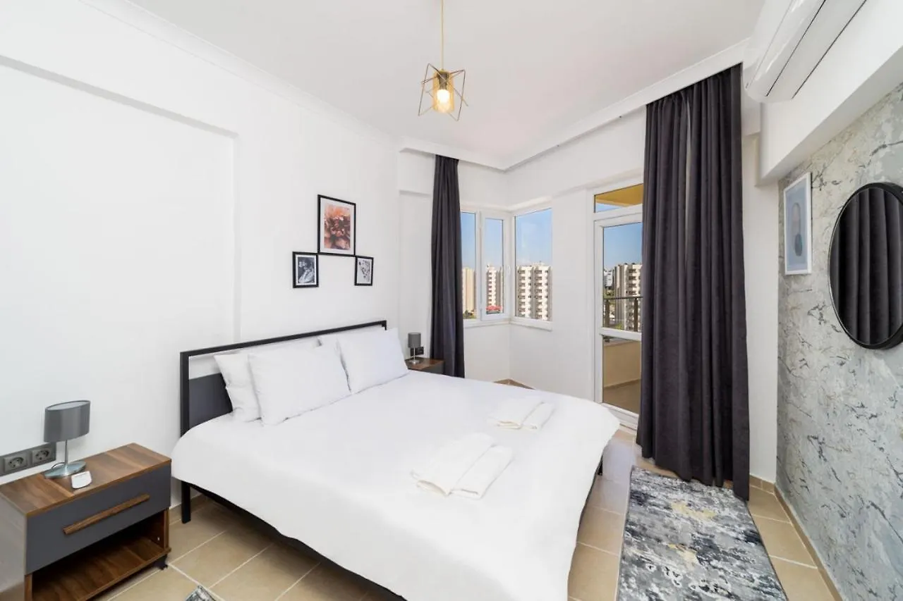 Sea View Flat With Balcony Near Beach In Aksu Antalya